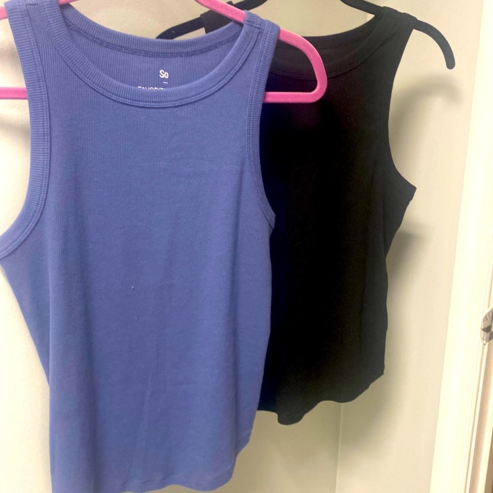 2 like new tank tops